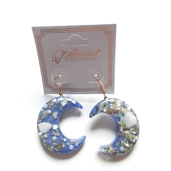Princess Accessories Beachy Moon Dangle Earrings - Picture 7 of 8